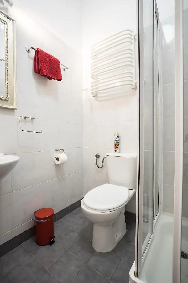 Elegant Apartment Ordynacka Warszawa Polen